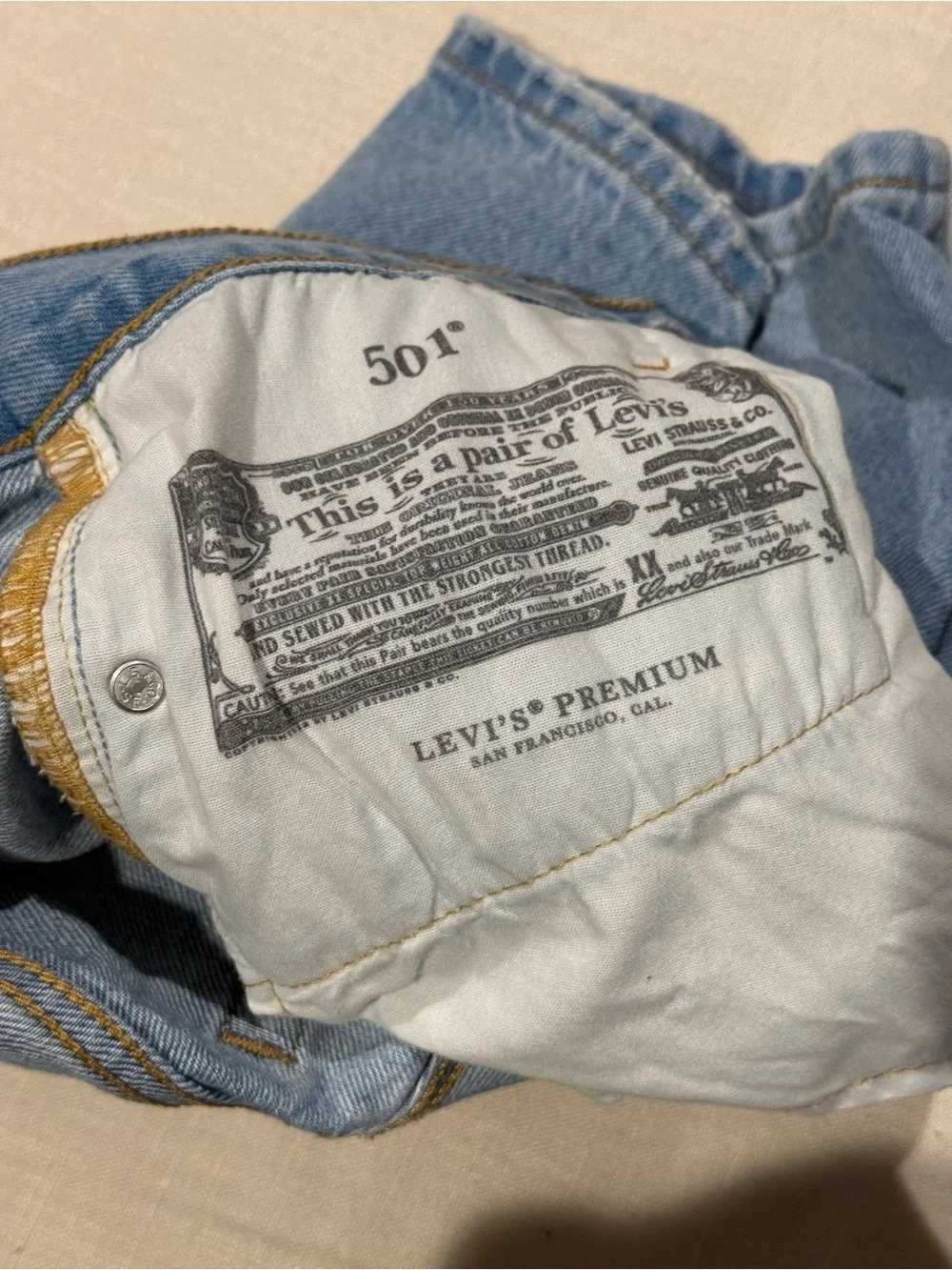 Levi's Light Blue Buttonfly Denim Jeans - Picture 5 of 5